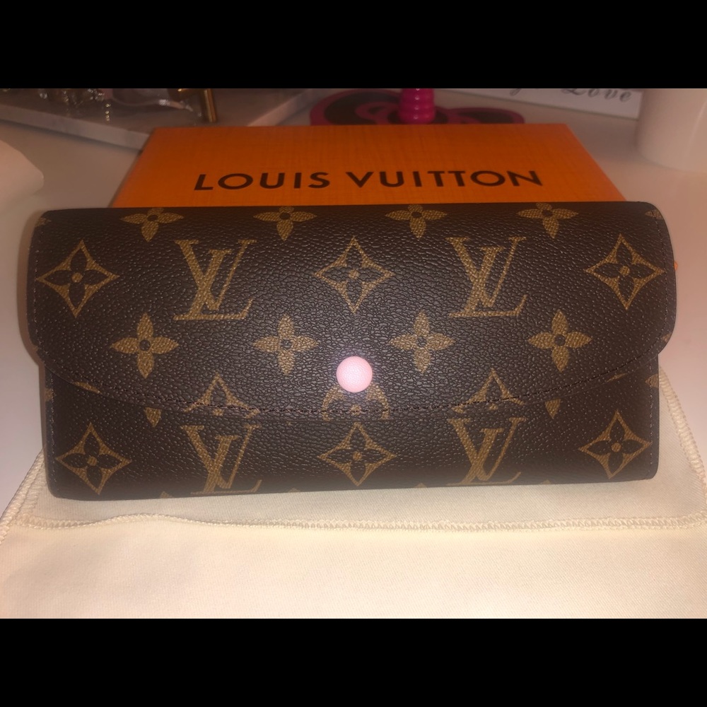 Emilie wallet